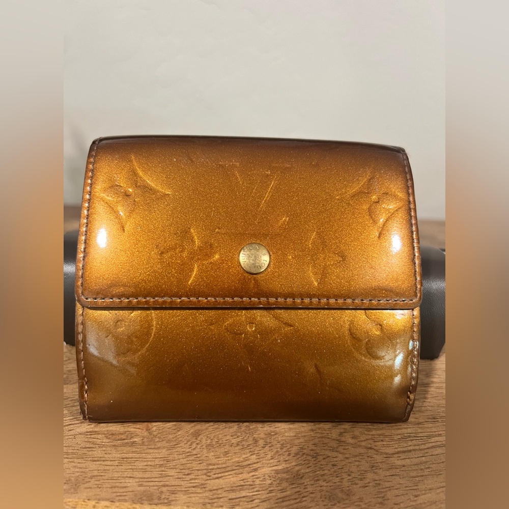 Louis Vuitton Monogram Vernis Patent Leather Elise Wallet